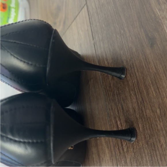 Reserved Please don’t buy/ Elegant Black Designer Women's Pumps - Picture 5 of 5